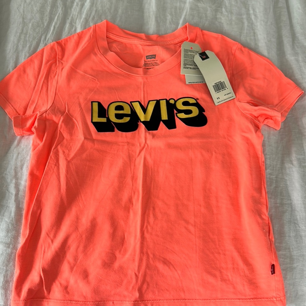 Levi’s neon tshirt XSmall